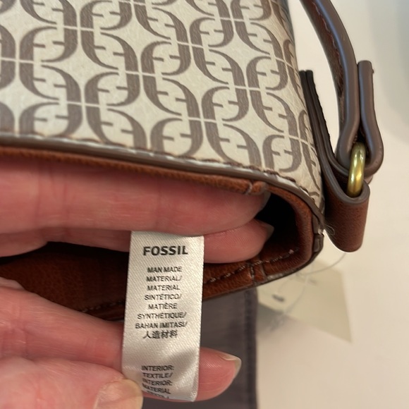 Fossil Women's Gabriella Printed PVC Small Flap Crossbody NWT - Picture 14 of 17